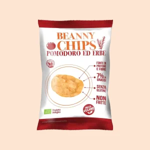 Confezione di Beanny Chips Pomodoro ed Erbe da 40g, snack biologico e vegano, senza glutine, non fritto, ricco di fibre e proteine, con il 7% di grassi. Packaging bianco con dettagli rossi.