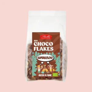 Confezione di cereali BIO Choco Flakes Stella al cioccolato, con illustrazione di bambini e tenda da campeggio, ricchi di fibre e supergolosi.