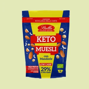Confezione di Keto Muesli Stella con mandorle, ricca di proteine (29%) e low carb, in busta carta riciclabile da 5 porzioni.