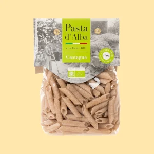 Confezione da 250g di penne di castagna biologiche Pasta d’Alba, pasta senza glutine in sacchetto trasparente con etichetta verde chiaro e nera.