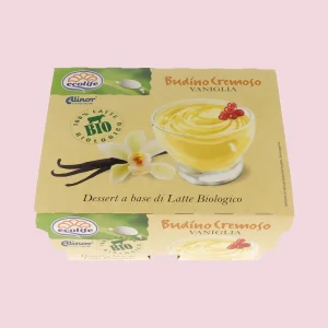 Confezione da 4 vasetti di Budino Cremoso alla Vaniglia Ecolife, realizzato con latte biologico. Dessert senza glutine, etichetta beige con immagine di un budino in vetro, fiore e bacche di vaniglia e frutti rossi decorativi. Prodotto biologico certificato.