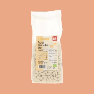 Confezione da 500g di Fagioli Cannellini Biologici Ki, in sacchetto trasparente con etichetta gialla, ricchi di fibre e proteine.
