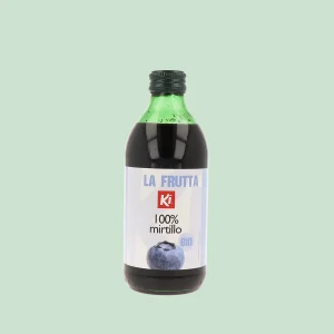 Bottiglia in vetro da 330 ml di succo 100% mirtillo biologico del brand KI, linea La Frutta, con etichetta frontale e immagine del mirtillo.